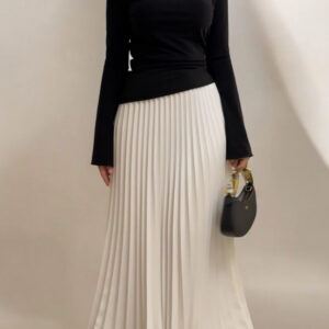 Turtleneck Solid Color Top & Contrasting Color Skirt Suit