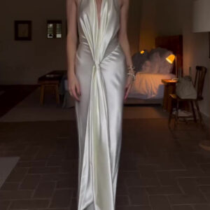 Deep V Solid Color Backless Maxi Dress
