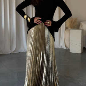 Black Bell Sleeve Irregular Hem Top & Pleated Skirt Set